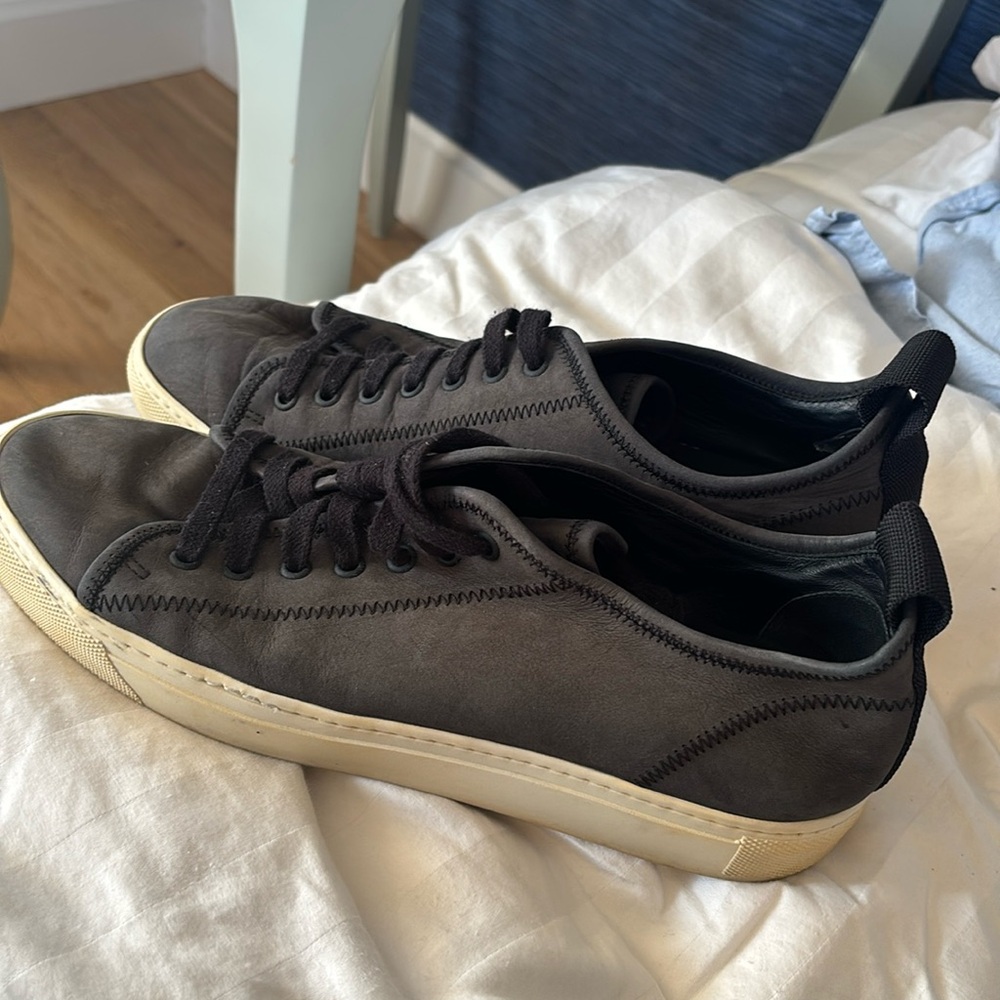 James perse carbon low sneakers